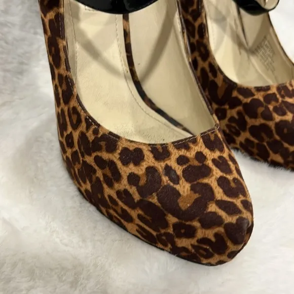 BCBGeneration Cheetah print high heels size 7.5