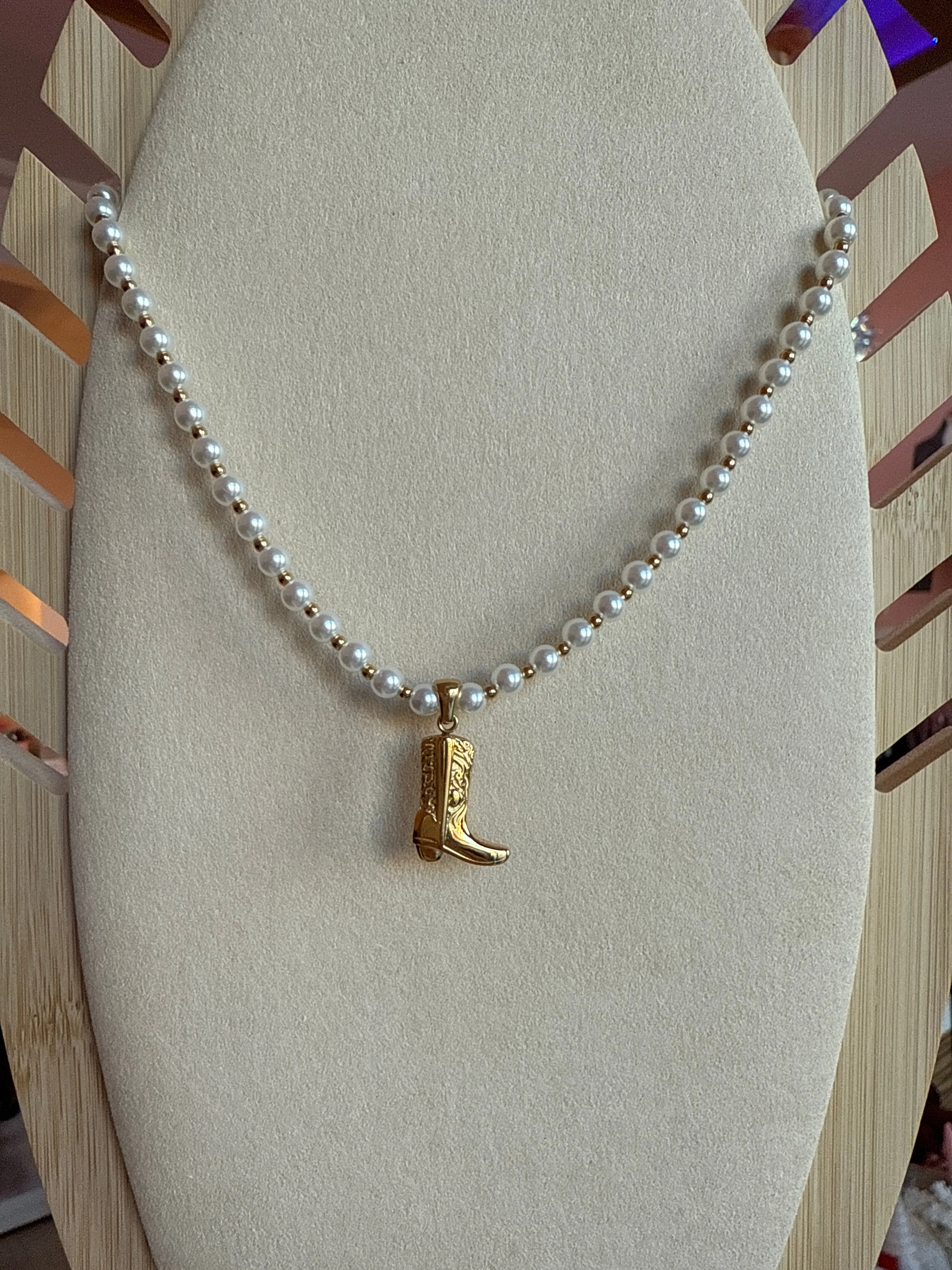 Boot and Pearls Necklace