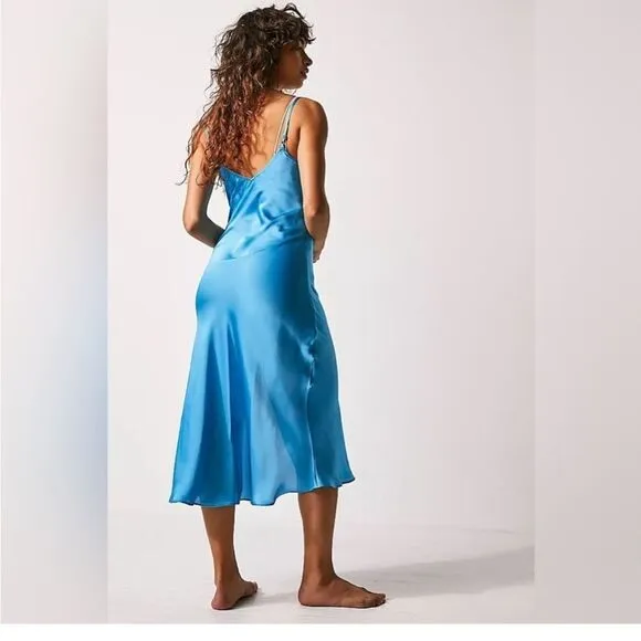 Free People Intimately Right This Way bias slip dress. Size Medium NWOT