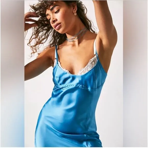 Free People Intimately Right This Way bias slip dress. Size Medium NWOT