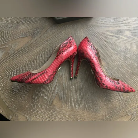 Michael Kors RED LEATHER HEELS