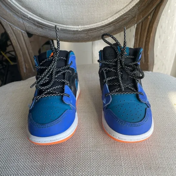 Nike Air Jordan 1 Mid Racer Blue Green Abyss toddler Sz 8c. VGUC.