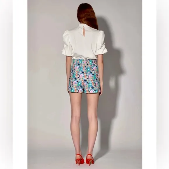 NWT Walter Baker Marcia Shorts in Fiesta Floral Sz M Medium