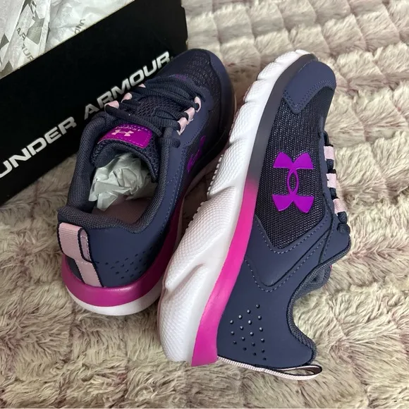 UNDER Armour Girls Sneakers size 4y