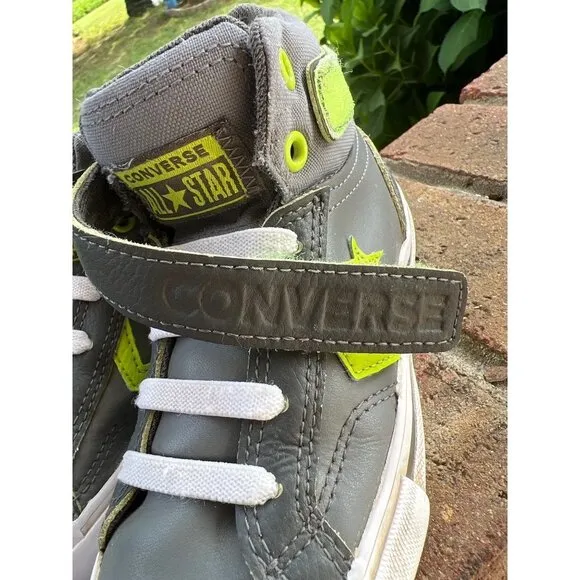Youth Grey &amp; Green Converse Allstars— 12